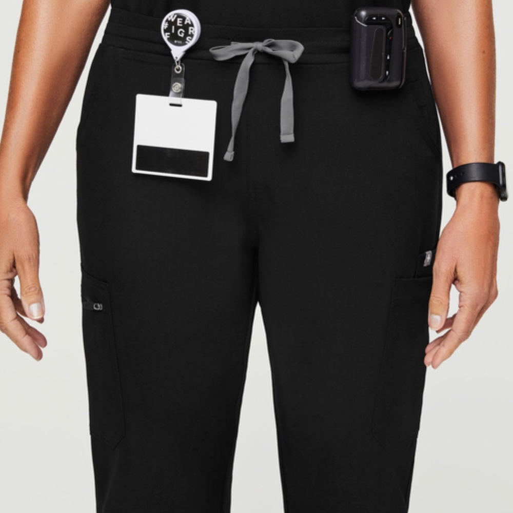 Wear Figs Yola™ Skinny Scrub Pants